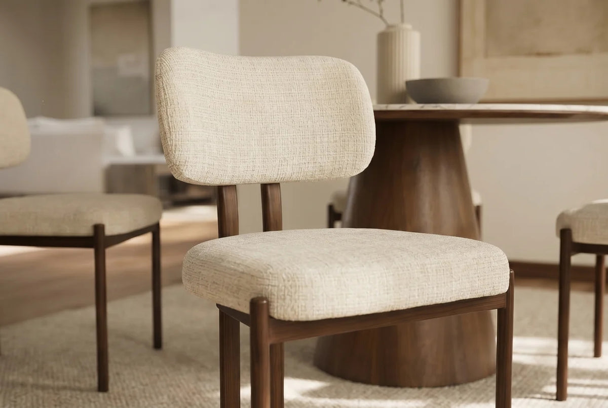 Esszimmerstuhl LORENZO – 2er-Set – Chenille Creme-Beige mit Gestell in Walnussoptik